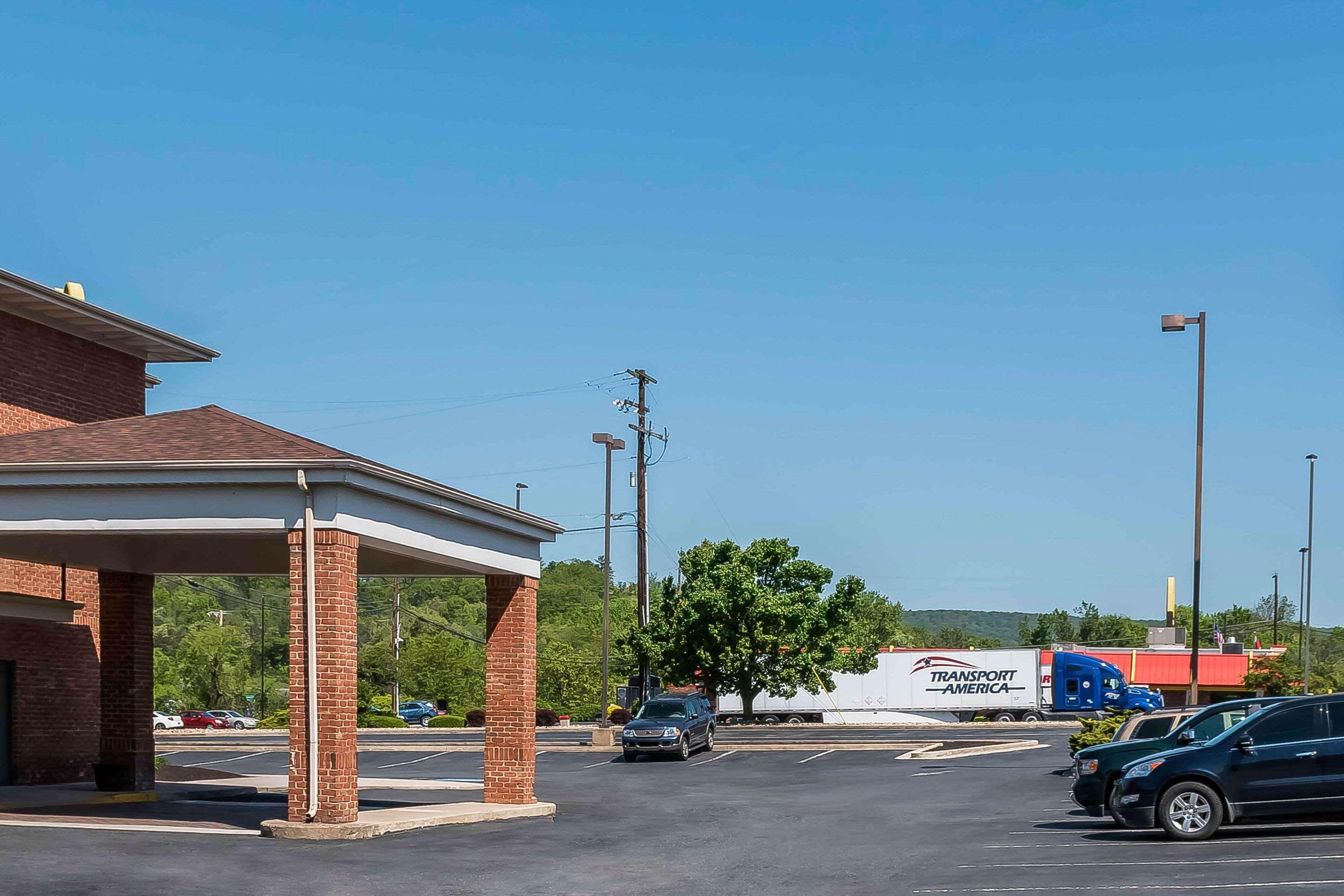 Comfort Inn Pine Grove I-81 Hershey Area Екстериор снимка