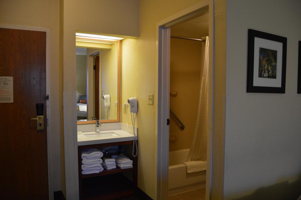 Comfort Inn Pine Grove I-81 Hershey Area Екстериор снимка