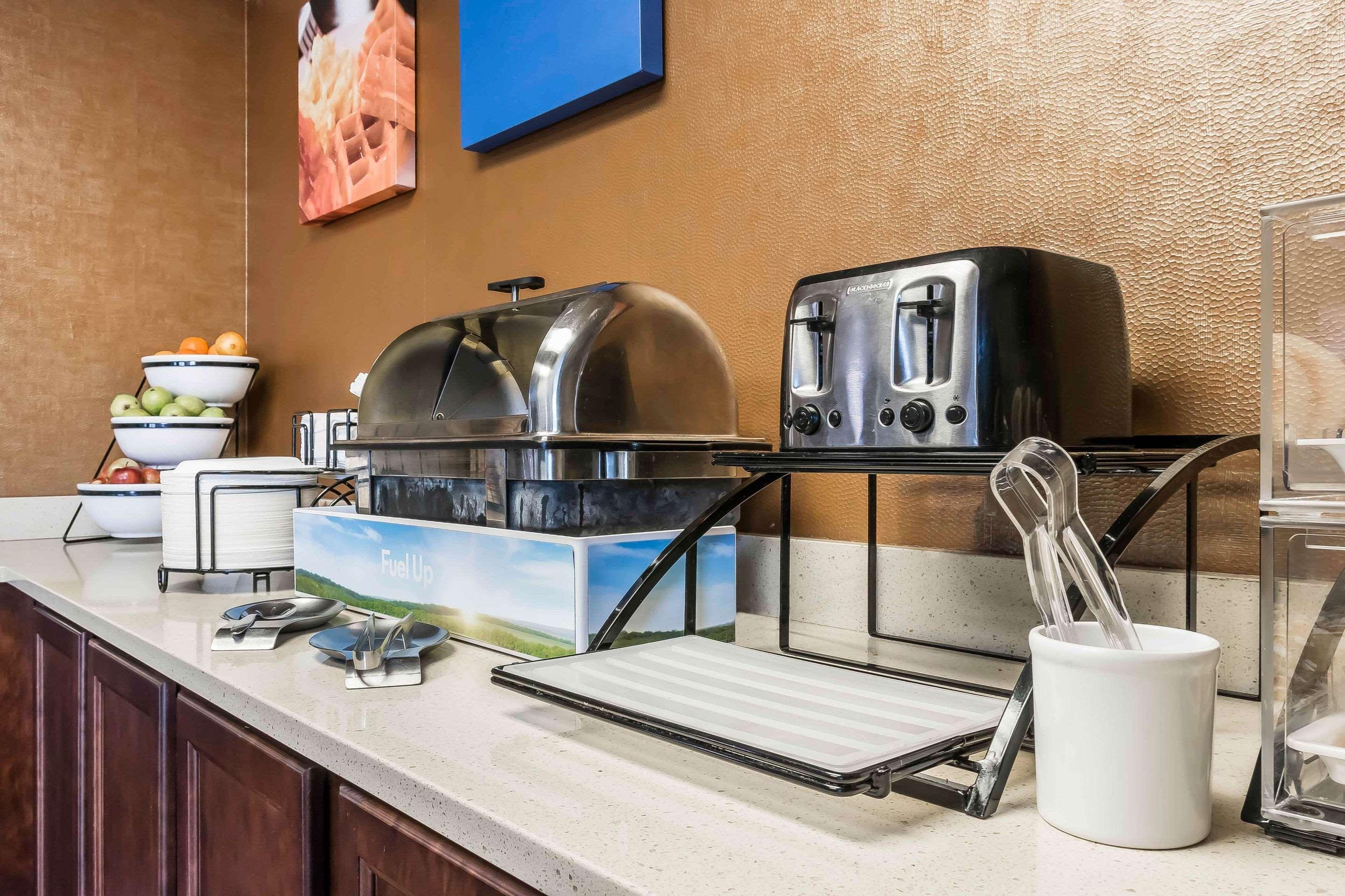 Comfort Inn Pine Grove I-81 Hershey Area Екстериор снимка